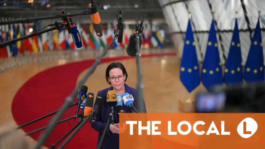 Sverige uppmanar Iran att släppa Dual National