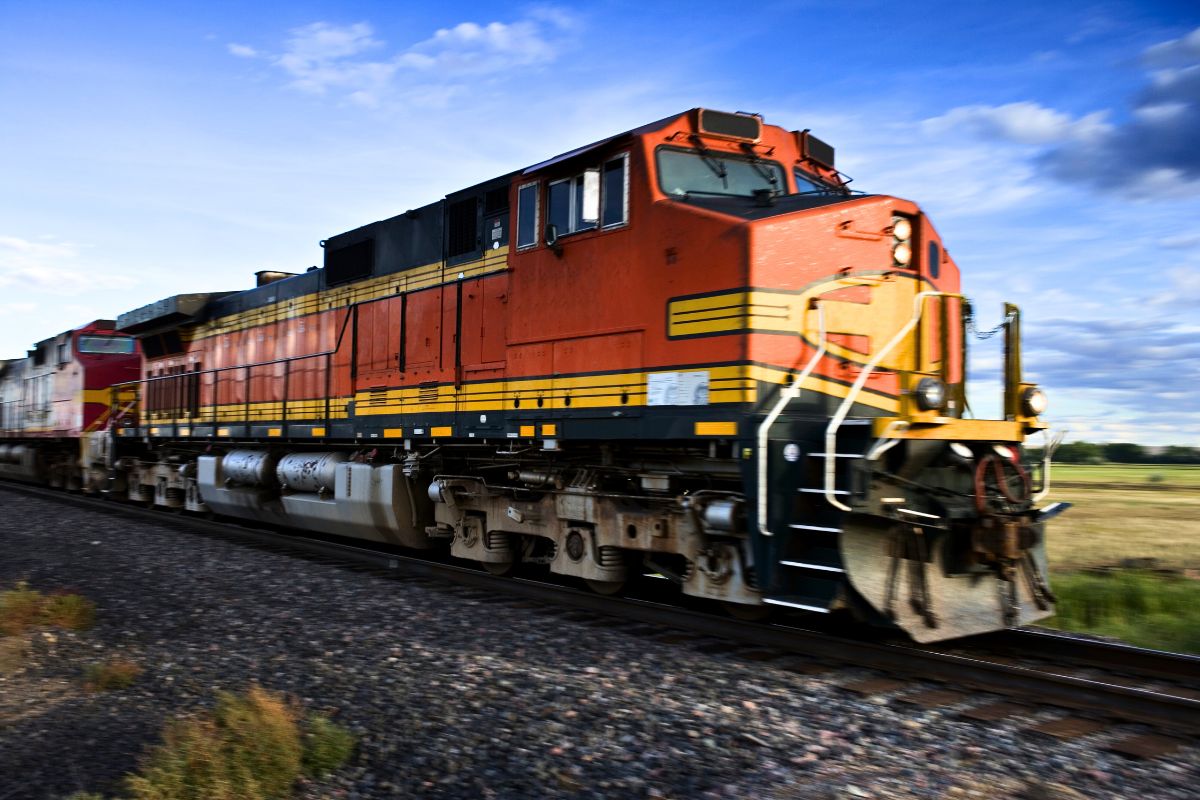 18 755 km tågresa - upptäck världens längsta linje