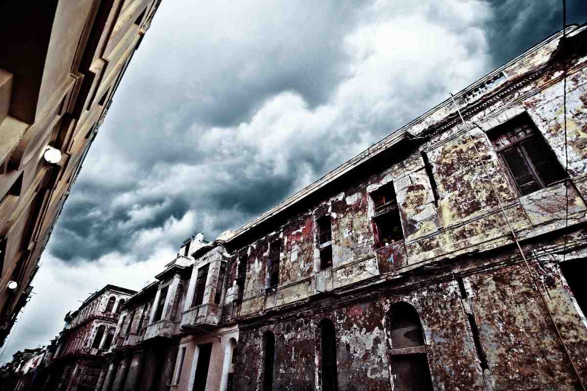 5 spökstäder i Frankrike du kan utforska