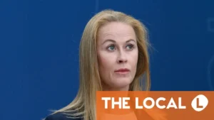 Svensk oberoende MP nu utestängd från att arbeta som polis