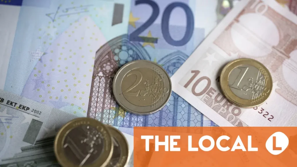 Det svenska stödet för att införa euron sjunker i takt med att kronan backar