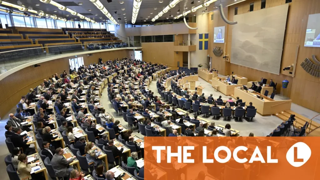 Sveriges riksdag sätter bromsar för lagförslaget om att förlänga frihetsberövandet av barnmigrering