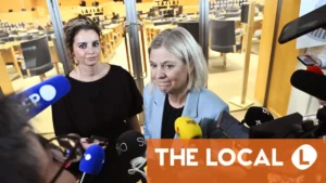 Socialdemokraternas ledare Magdalena Andersson förlorar Sveriges första PM-omröstning